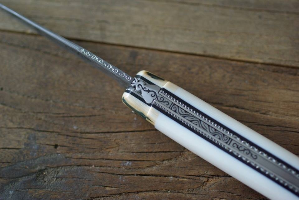 STEAK KNIFE
