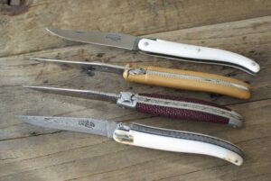STEAK KNIFES