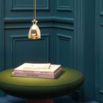 With HIC, PHILIPPE STARCK revisits the codes of Baccarat to offer a subtle blend of heritage and modernity. The facets of the lampshade produce a play of light and shadow that emphasizes the purity of the material. On or off, alone or several installed together, the HIC pendant lamp adapts to any interior and attracts all eyes. With its modular cable, it fits anywhere. An original creation for all design lovers