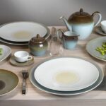 PORCELAIN TABLEWARE IRIS TAUPE AND IRIS IVOIRE