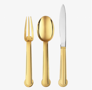 ANNECY cutlery collection. Pure lines. Precise angles. The Art Deco style, a study in elegant precision, was incorporated into the House's vocabulary in the 1920s and 30s at the initiative of Jean Puiforcat, a member of the fourth generation of the family. Jean Puiforcat, an artist of his time and a visionary businessman, then applied this art of austerity to his pitchers, boxes and tea services, inventing Art Deco silversmithing.