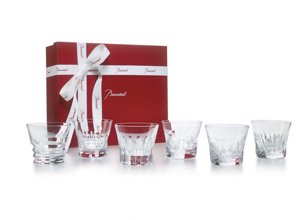 Crystal glasses EVERYDAY BACCARAT CLASSIC. Discover the new EVERYDAY BACCARAT, a stunning collection of six perfectly crafted cut crystal glasses each with a different creative pattern. Perfect at any time of day to savor your drink of choice, from the morning juice to the afternoon soft drink to the pre-dinner spritz. The EVERYDAY BACCARAT box is the perfect gift for family, friends and for yourself. This box contains 6 tumblers: the Beluga, Etna, Vega, Biba, Stella and the Rosa measuring 8.5 cm. Price ‚Ç¨390