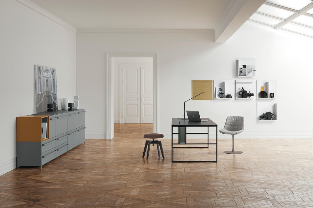 HANDLE by BRUNO FATTORINI, designed in 2017. HANDLE is the versatile system of modular storage units, that can be stacked up and modulated by columns, that lends itself to be used in different contexts: from domestic spaces to working environments up to public venues.  Modular system with flexible height, the various elements are connected by an innovative SNAP FIT joint system. Without using screws or other metal parts, it becomes extremely simple to change the position of the various elements. This feature allows storage conditions to be changed as desired or required, and to choose a personal living style.