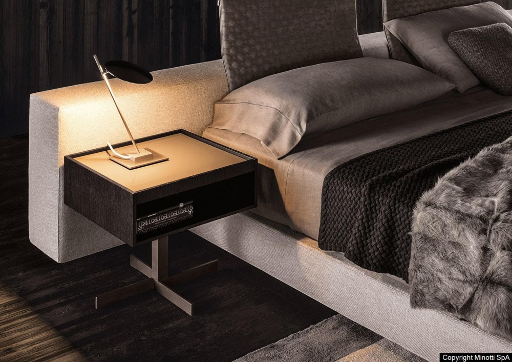 CLOSE NIGHTSTAND by RODOLFO DORDONI